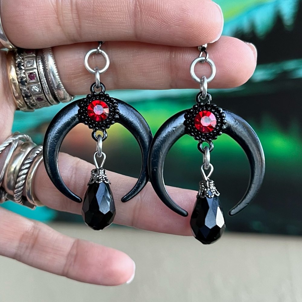 Black up side down crescent moon lunula horns red stone goth boho earrings